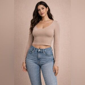 Naked wardrobe long sleeve crop